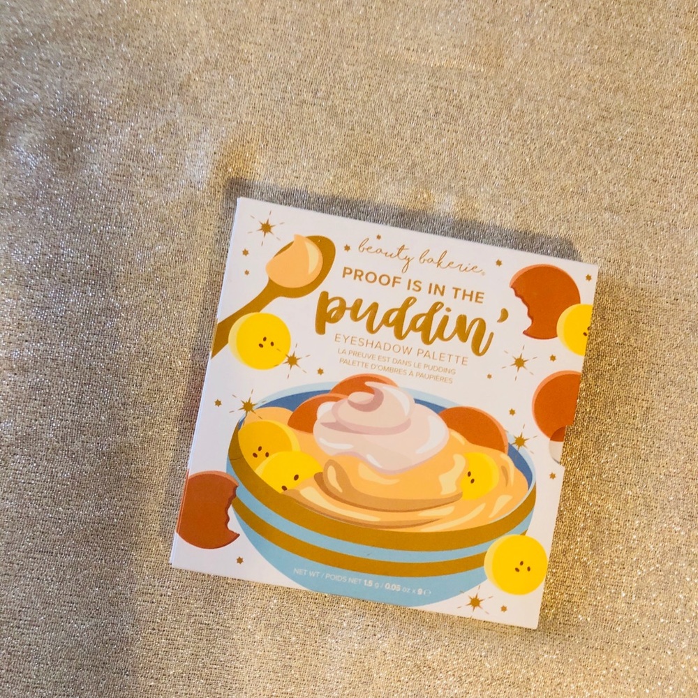 Brand new eyeshadow pallete